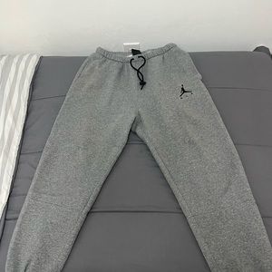 Jordan men’s pants size L